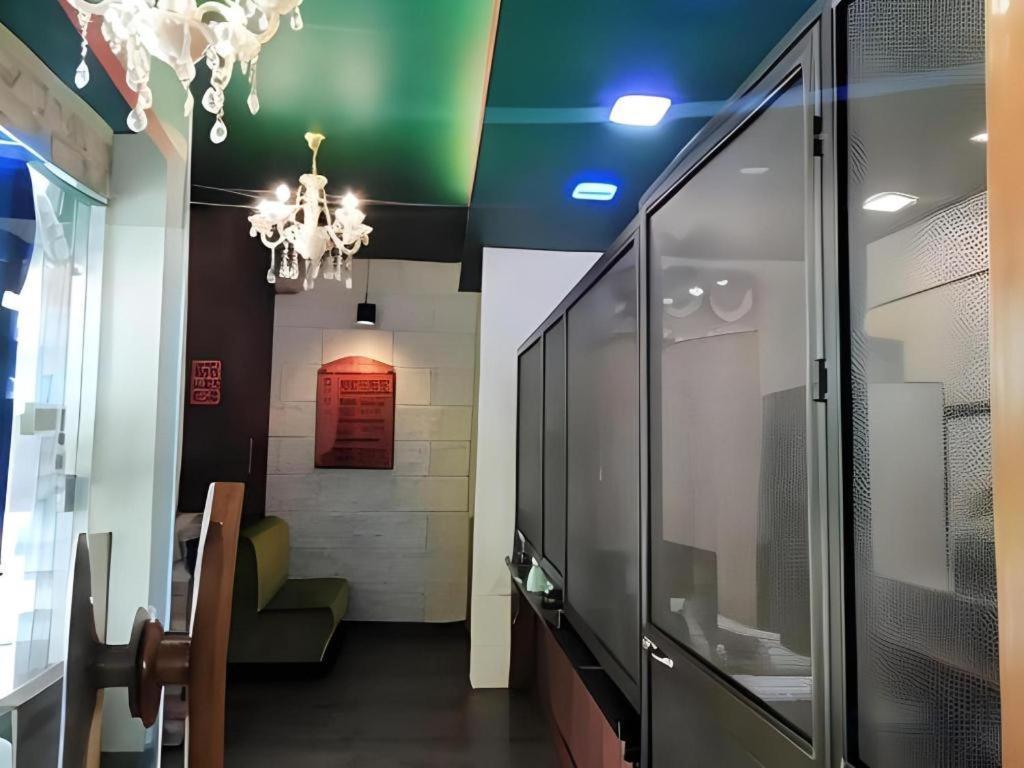 900 Inn Бинтулу Екстериор снимка